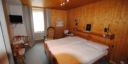 Hundehotel - Unterkunftsart: Hotel - Melchsee-Frutt - Standart Doppelzimmer - Hotel Croix d`Or et Poste